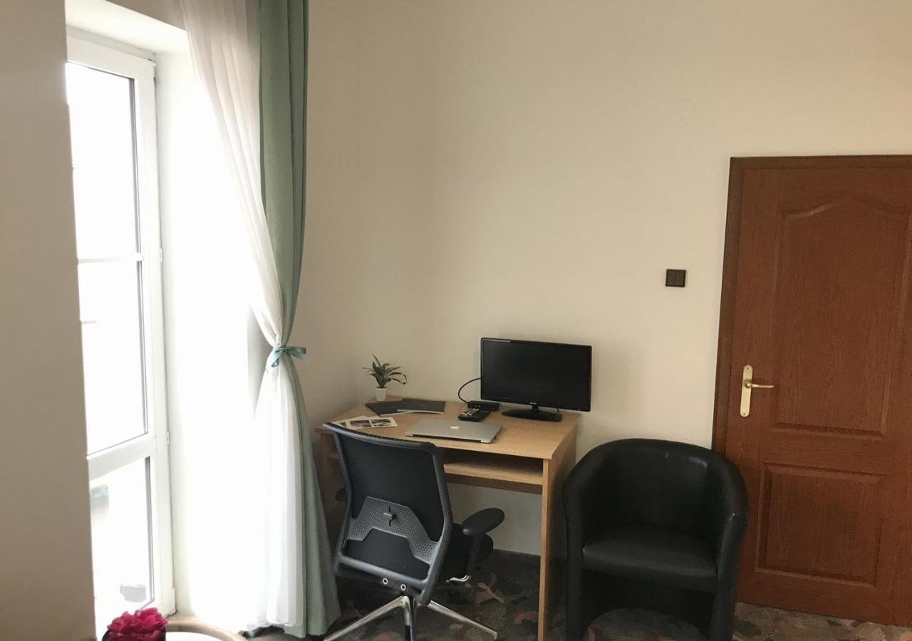 Hotel Otar Πράγα Εξωτερικό φωτογραφία