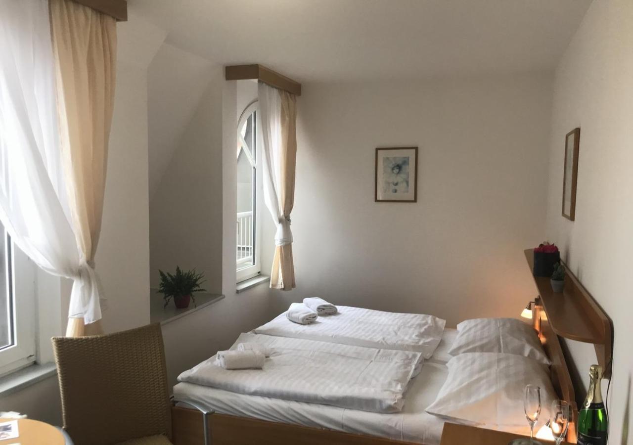 Hotel Otar Πράγα Εξωτερικό φωτογραφία
